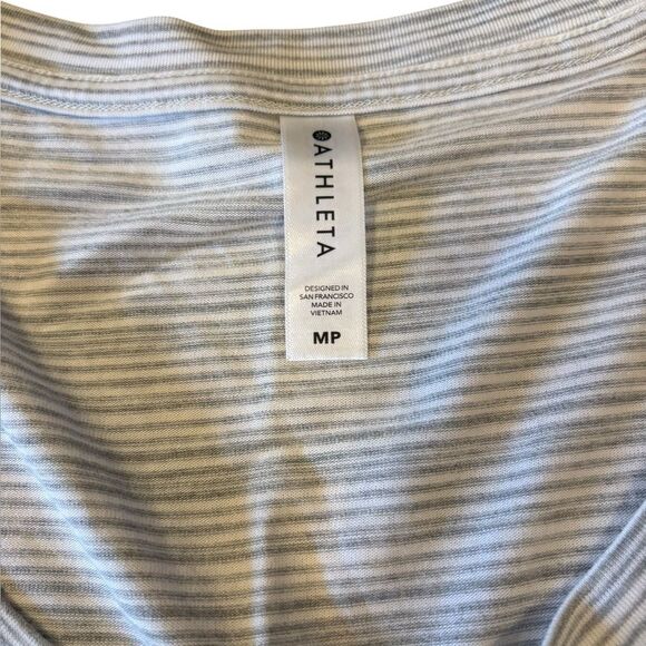 Athleta Cloudlight Stratus Breezy Striped Tee Womens Size Medium Petite - Picture 7 of 10